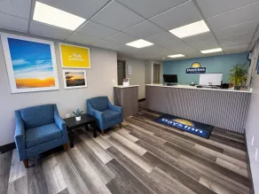 Days Inn by Wyndham Gainesville Hospital - University Area - Reception