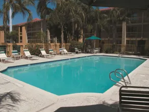 La Quinta Inn by Wyndham Bakersfield South - Piscine