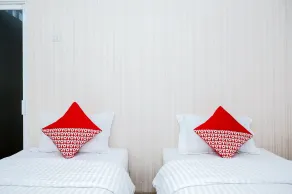 Hotel O 111 Residence - Værelse
