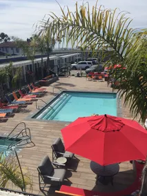 Beach Street Inn and Suites - Piscine