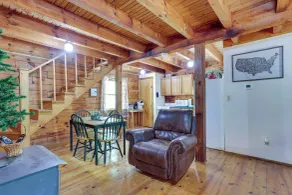 Comfy Taswell Cabin Rental - Community Amenities! - Innenbereich