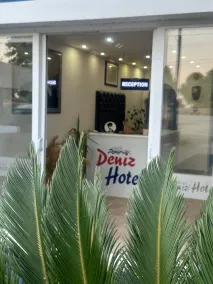Deniz Otel - Resepsjon