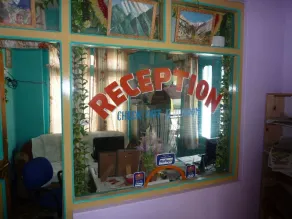 StayApart Shruti Guest House - Resepsjon