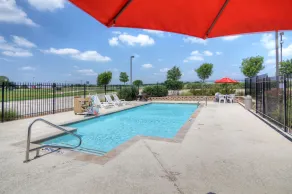 Motel 6-Roanoke, TX - Northlake - Speedway - Piscine