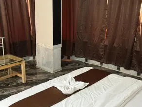 Hotel Sai Amar International - Room