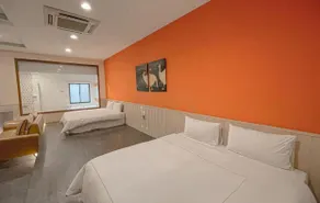 Ruixiong Hotspring Hotel - Room