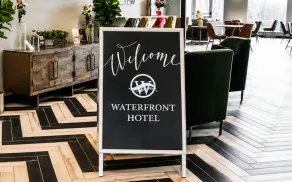 Waterfront Hotel - Reception