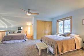 Cozy Dam Lake Escape w/ Dock, Yard & Water Access! - Innvendig