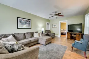 Family Home in Heart of Brownsville: Walk to River - Innvendig