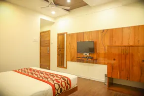 Hotel Madhuri Executive - Room