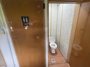 5 Minutes Airport Lodge - Bathroom