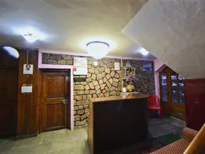 OYO 28187 Hotel Potala - Reception