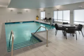TownePlace Suites Portland Airport ME - Piscina