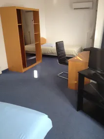 Amadeus Hotel - Zimmer