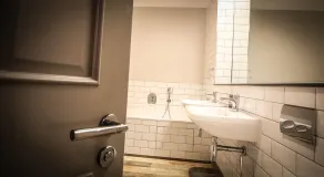 Kings Head Hotel - Bathroom