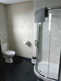 Royal Albion Walton - Bathroom