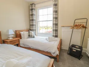 Coquet View Apartment - Room