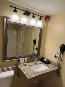 Country Inn & Suites by Radisson, Macedonia, OH - Chambre