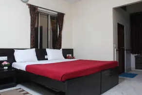Hotel Nest International - Quarto