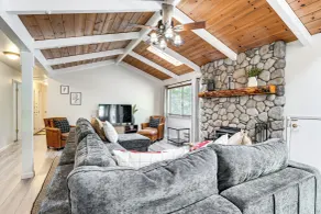 Arnold Family Cabin w/ Hot Tub, Arcade & Deck - Interiør