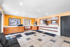 Super 8 by Wyndham Dumfries/Quantico - Hall