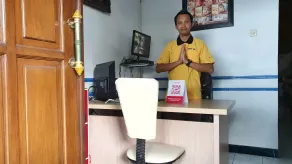 RedDoorz Syariah At Jl Pangeran Hidayatullah Cianjur - Recepción
