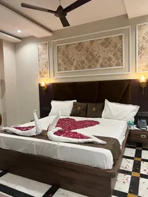 Shehnai Resorts - Camera