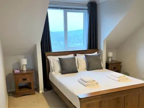 Linden Lea - Room