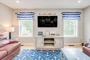 Square Pond Vacation Rental w/ Boat Dock & View! - Interiör