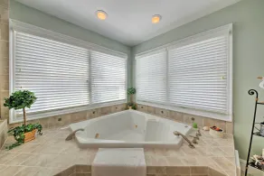 NY! Manteo Waterfront Resort Home w / 30-Dock! - Interiör