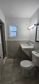 Cortez Motel - Bathroom