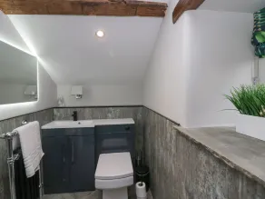 Howgill House - Bathroom