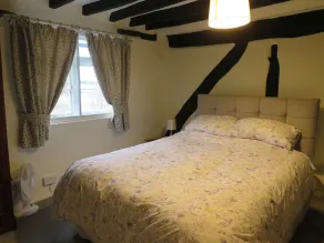 Casa rural con jardín - Habitación