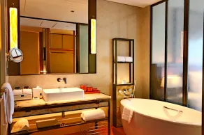 Pullman Huizhou Kaisa - Bathroom