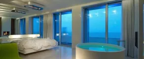 i-Suite Hotel - Vue de la chambre