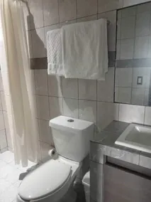 MONARCA HOTEL & PLAZA  - Salle de bain