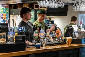 Royal Oak Pub - Restaurant