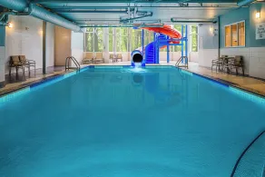 Holiday Inn Express & Suites Halifax - Bedford by IHG - Piscina