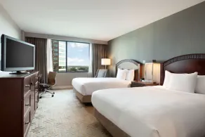 Hilton East Brunswick Hotel & Executive Meeting Center - Chambre
