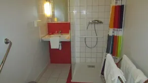 Hôtel Bon Repos - Bathroom