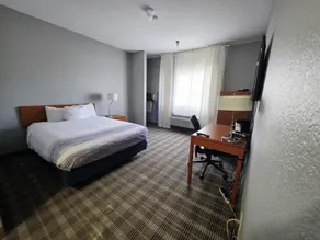 AmericInn by Wyndham Minot - Zimmer