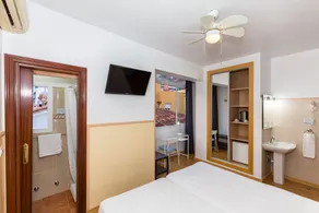 Guadalupe Hostal By Torremolinos On-line - Chambre