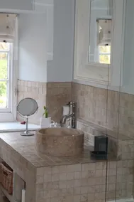 Roundhill Farmhouse - Bathroom