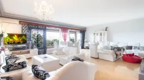 LUX Beach House Barcelona with Pool & Hot Tub, Beach Access - Interiör