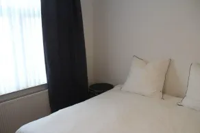 Chillinghouse 9 - Room