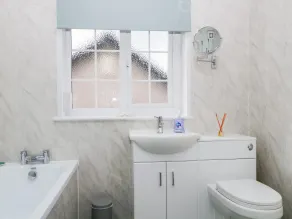 Fountain Cottage - Bathroom