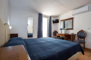 La Panoramica Hotel - Room