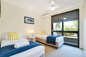 La Mer Apartments - Room