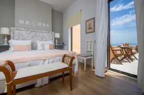 ARION HOTEL - Room