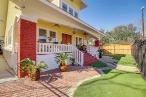 Spacious Houston Home w/ Deck ~ 2 Mi to Downtown! - Parte interna